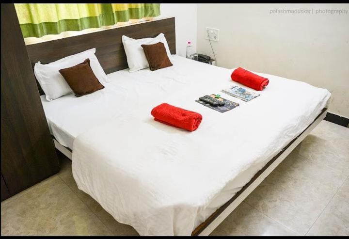 Hotel Bholenath Ujjain Eksteriør bilde